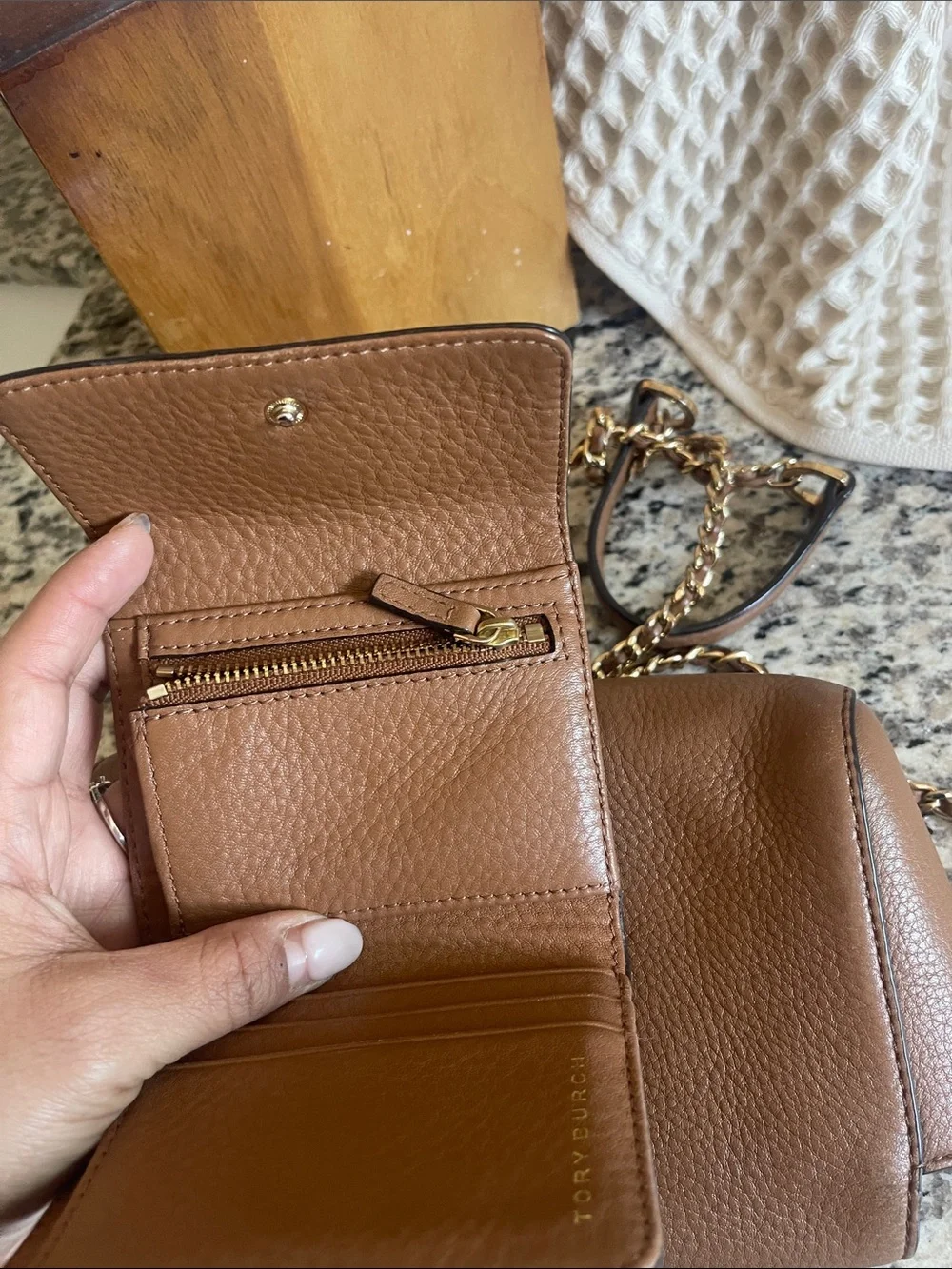 Tory Burch Tan Pebbled Leather Chain Crossbody Phone Bag with Card Wallet